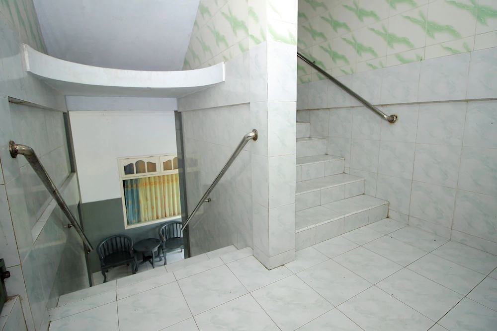 OYO 1669 Hotel Vista Syariah