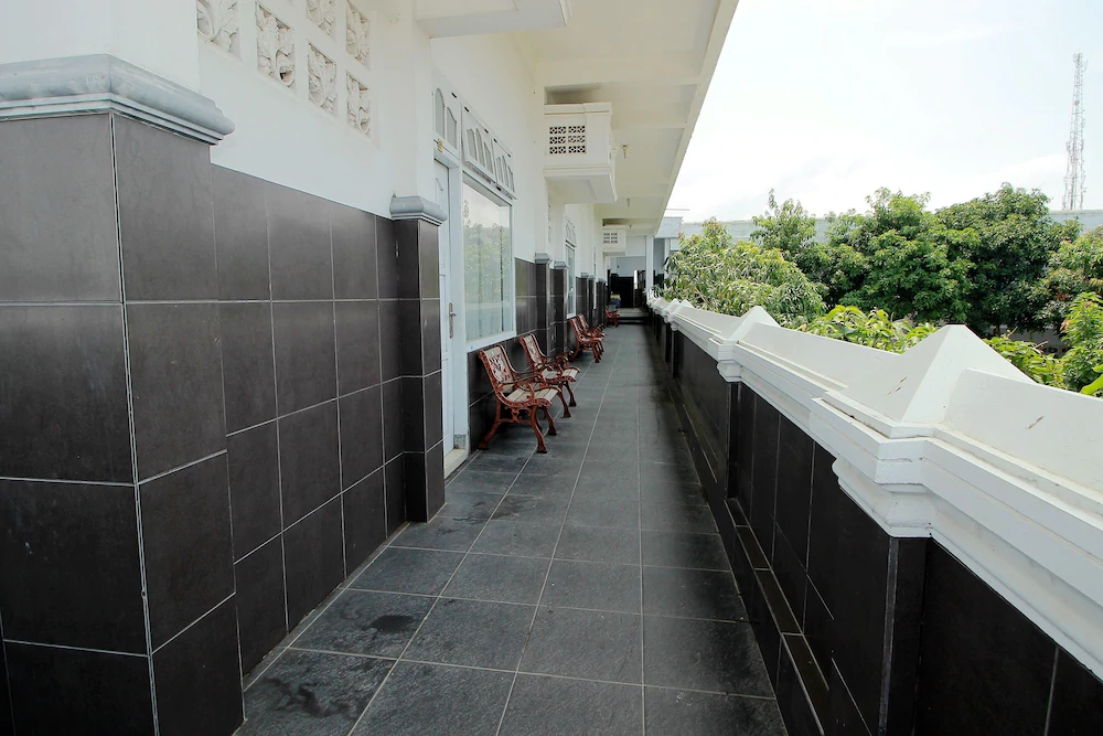 OYO 1669 Hotel Vista Syariah