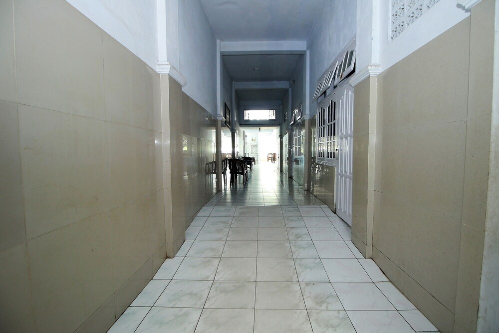 OYO 1669 Hotel Vista Syariah