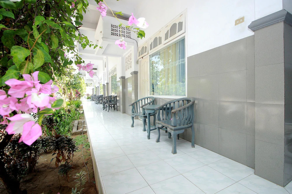 OYO 1669 Hotel Vista Syariah