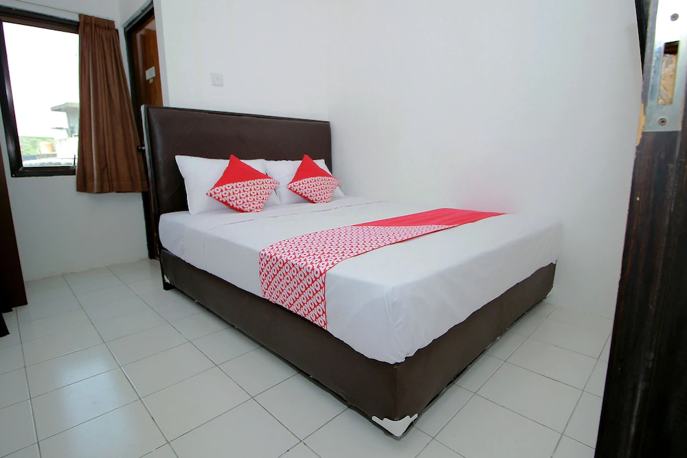 Jati Exclusive Homestay by OYO Rooms