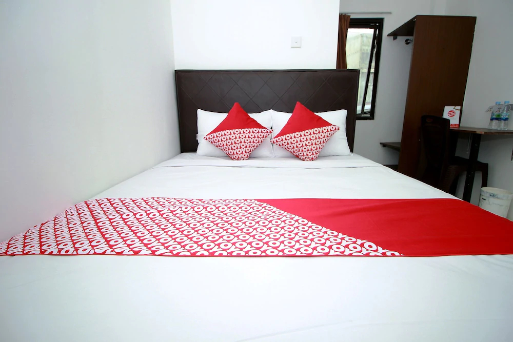 Jati Exclusive Homestay by OYO Rooms