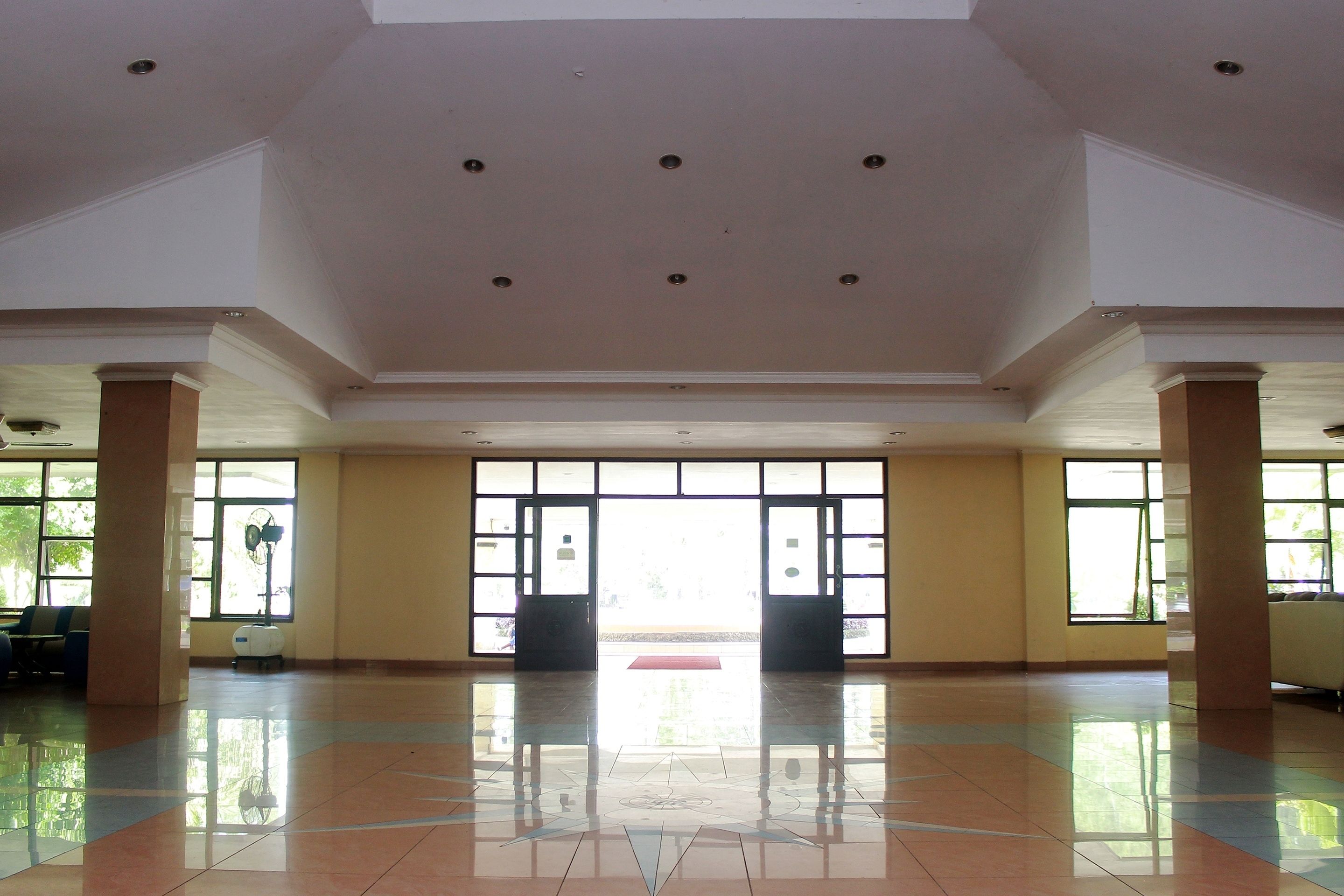 OYO 859 Raffles City Hotel