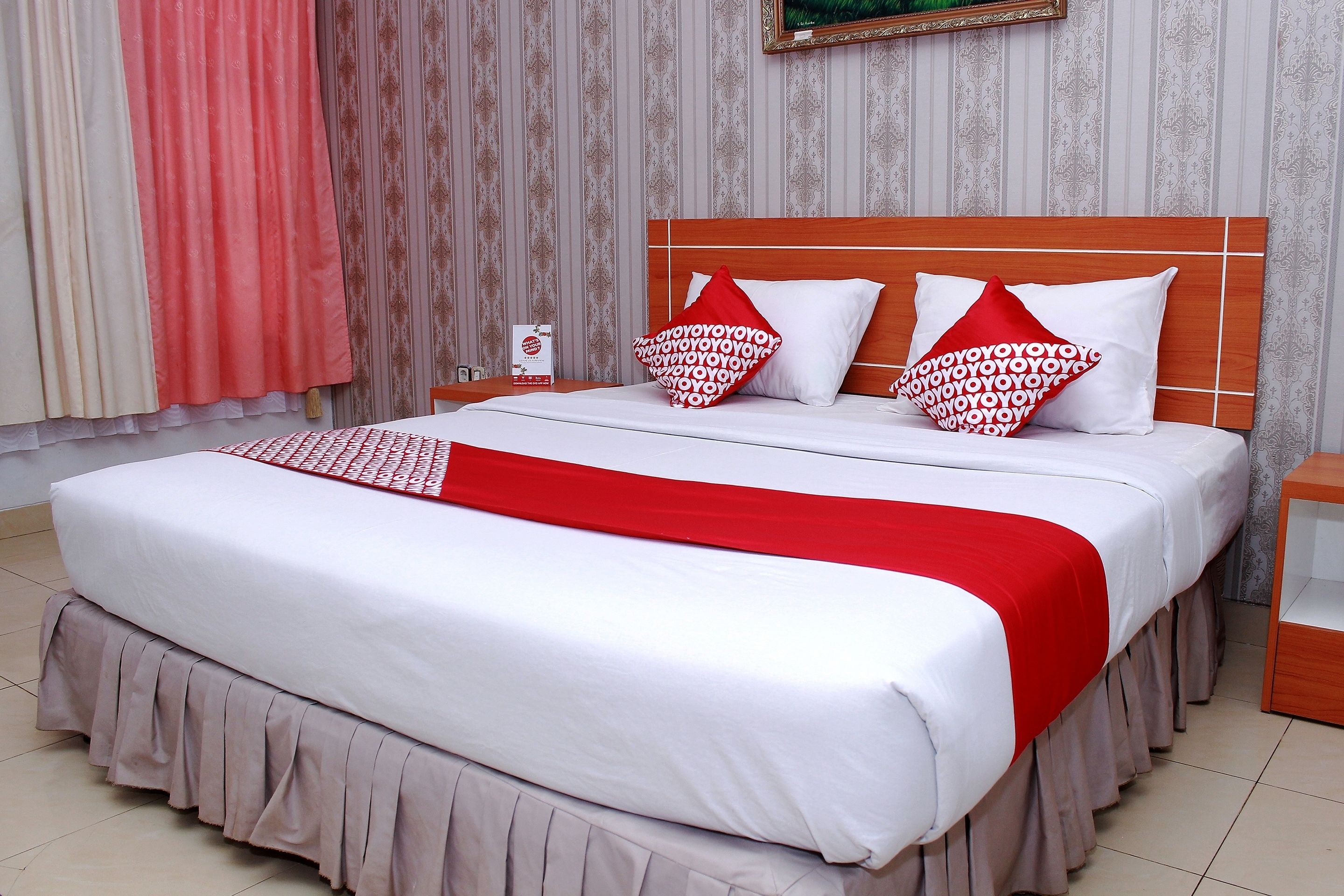 OYO 859 Raffles City Hotel