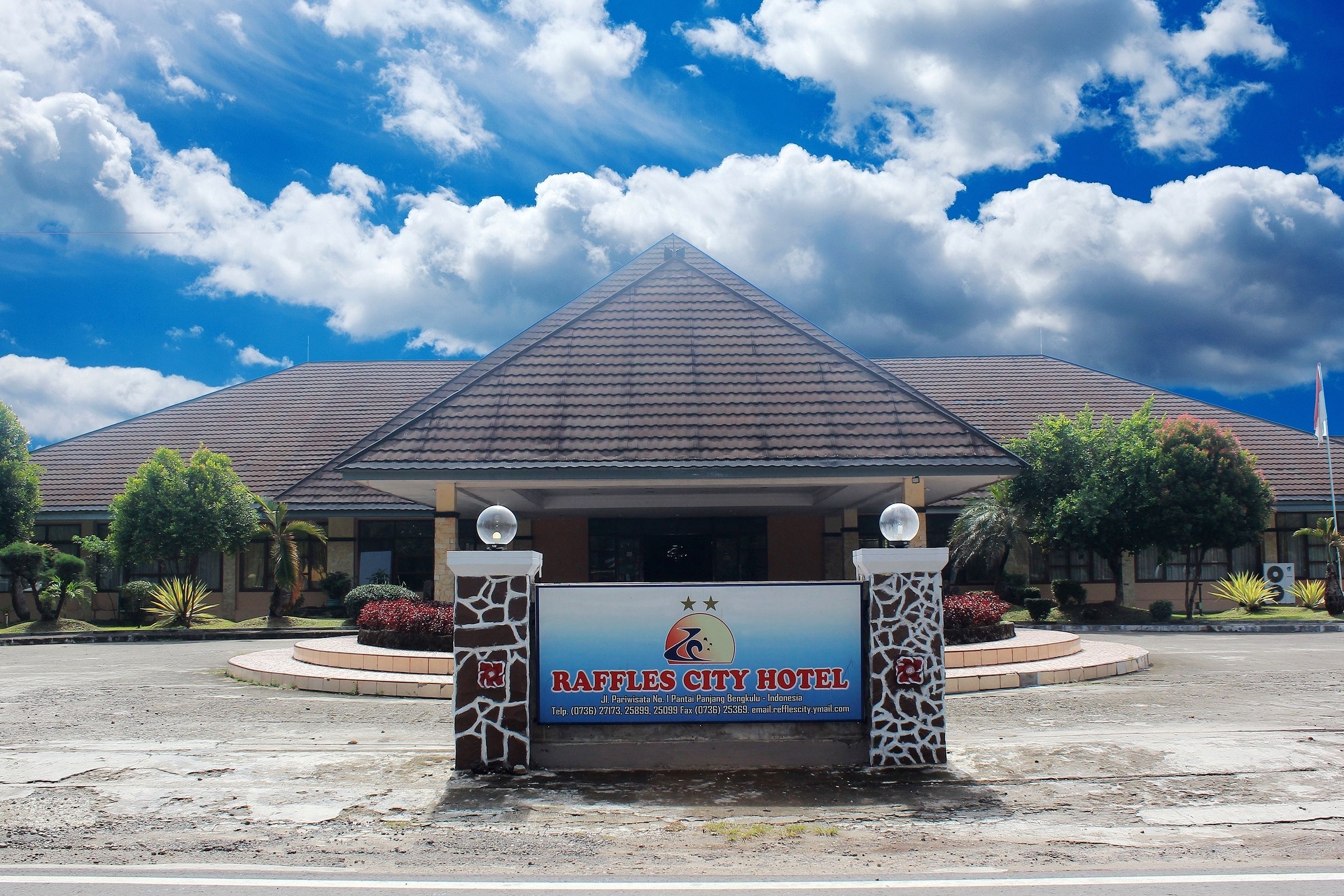 OYO 859 Raffles City Hotel