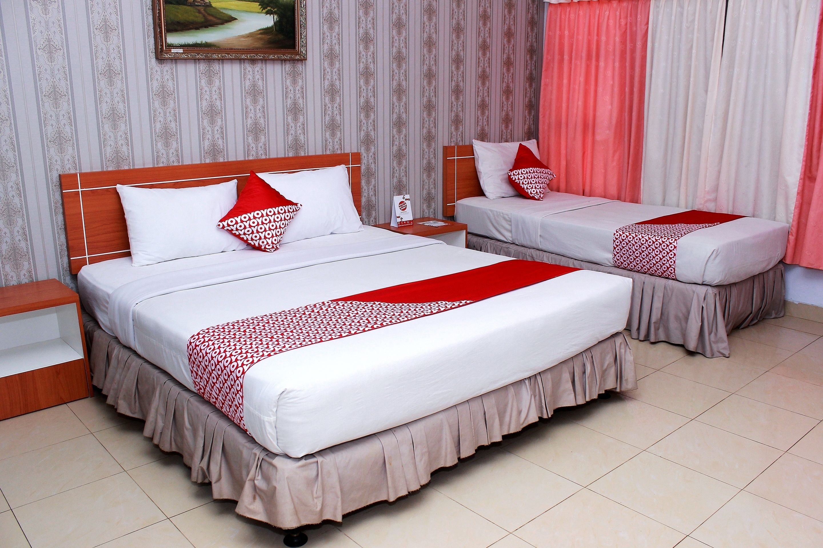 OYO 859 Raffles City Hotel