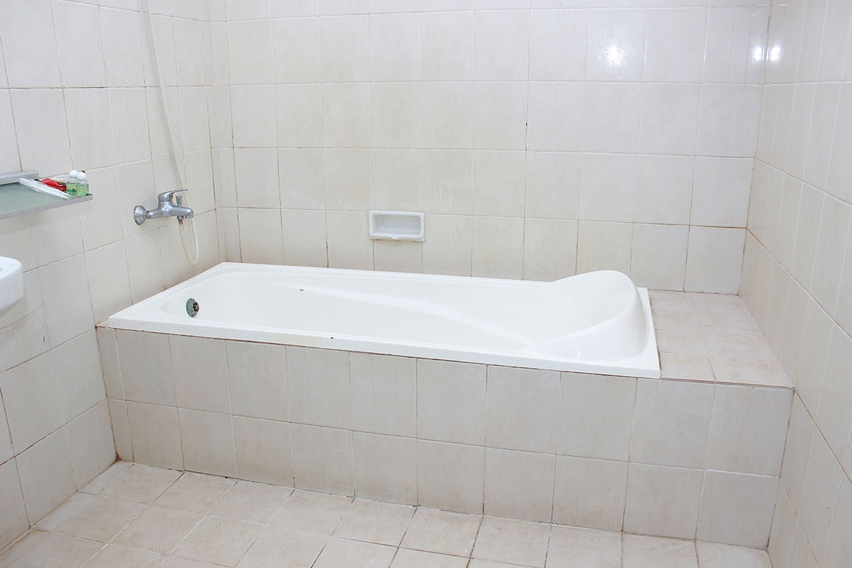 OYO 859 Raffles City Hotel