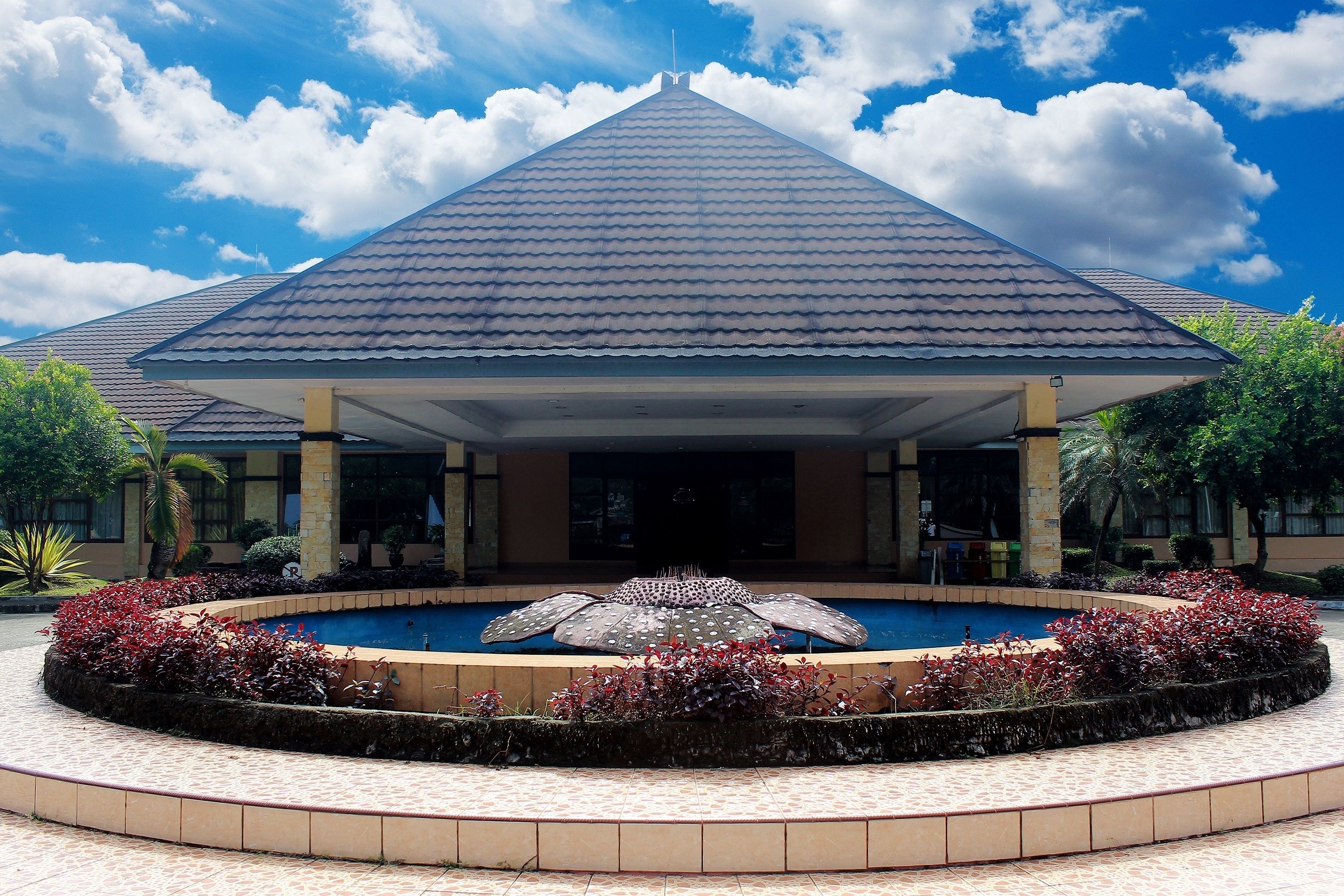 OYO 859 Raffles City Hotel