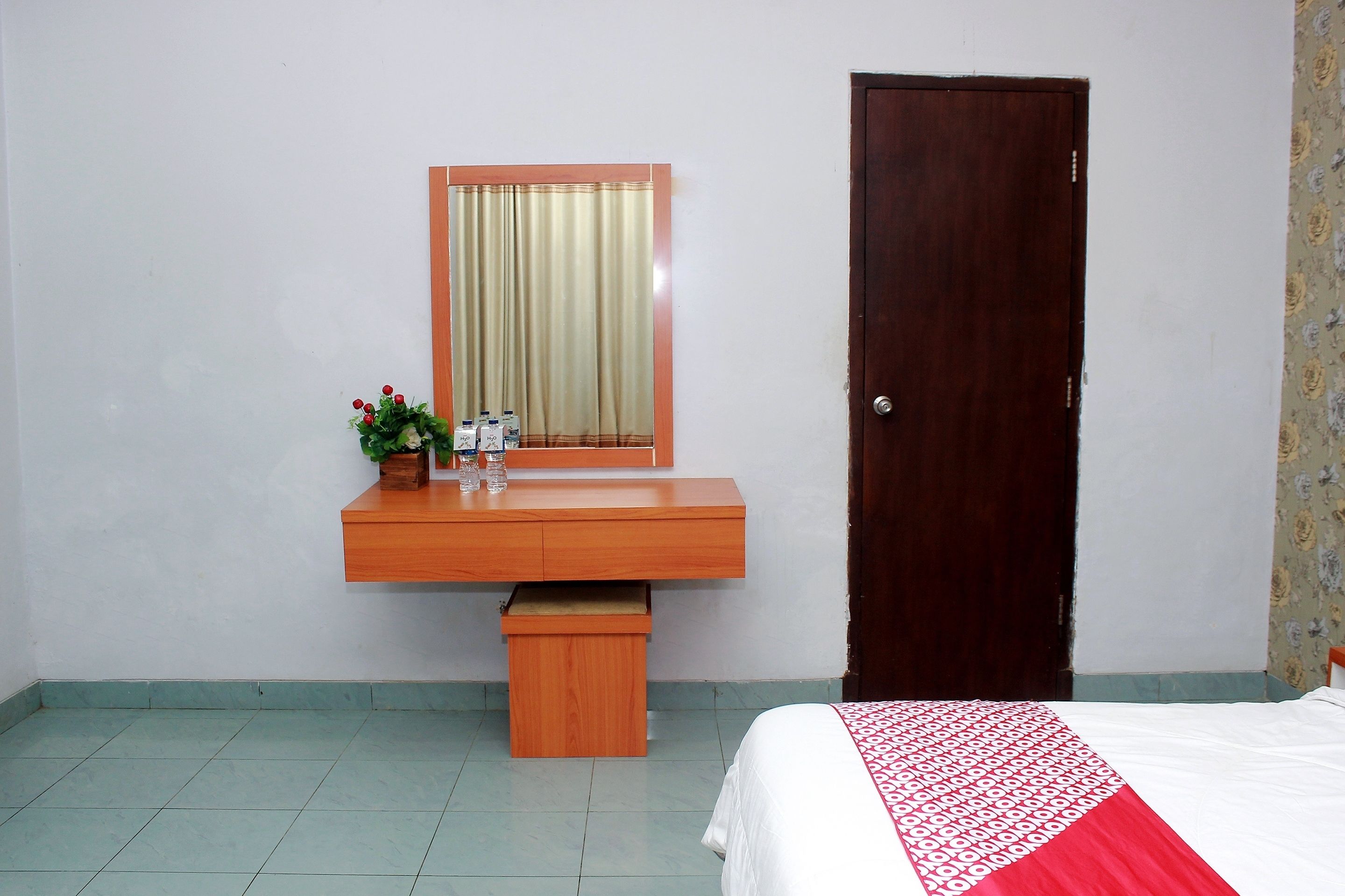 OYO 859 Raffles City Hotel