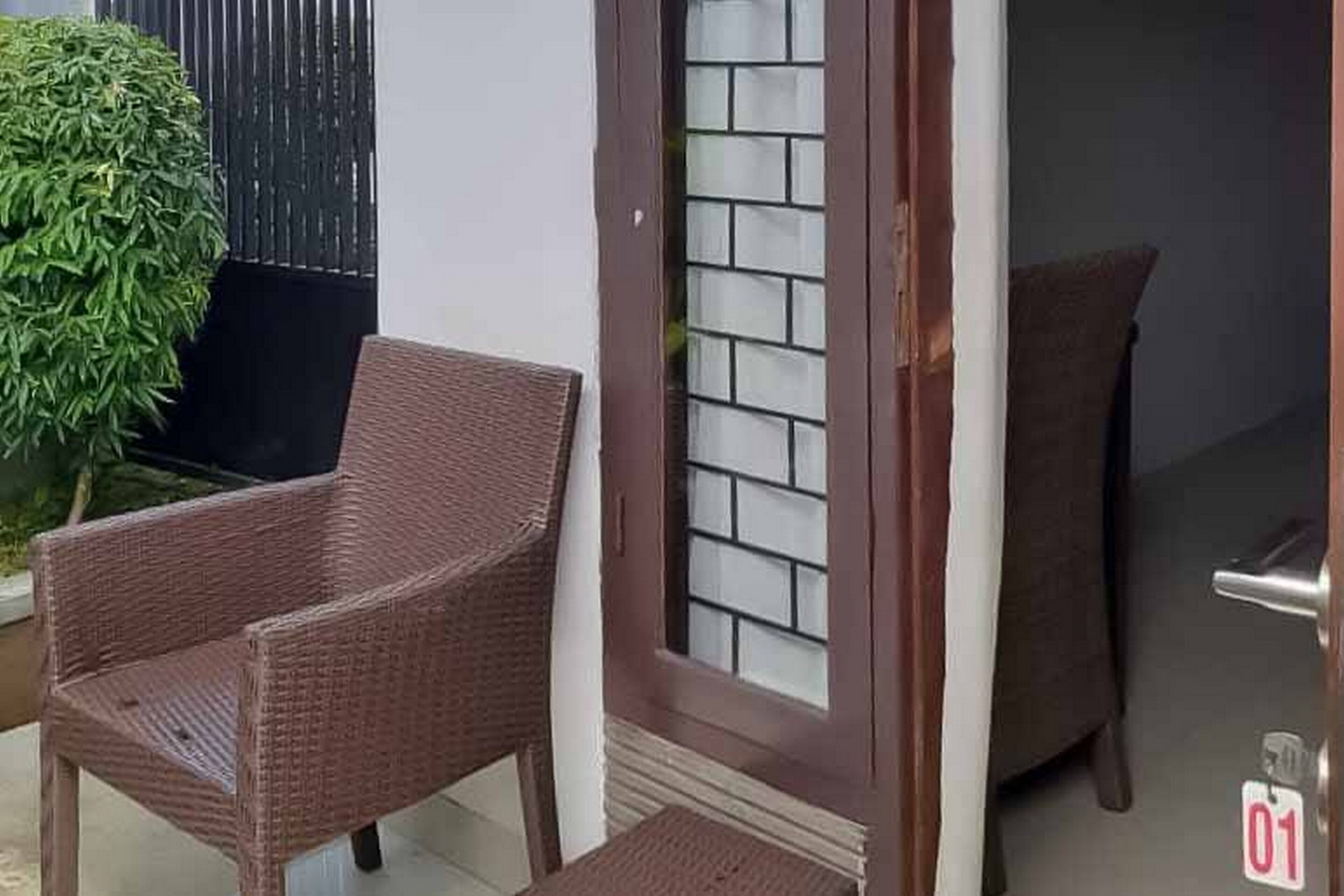 RedDoorz near Pantai Panjang Bengkulu 2