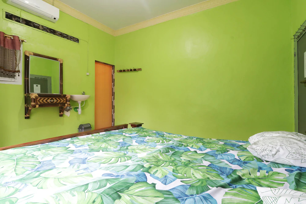 Waroeng Transit & Depary Homestay