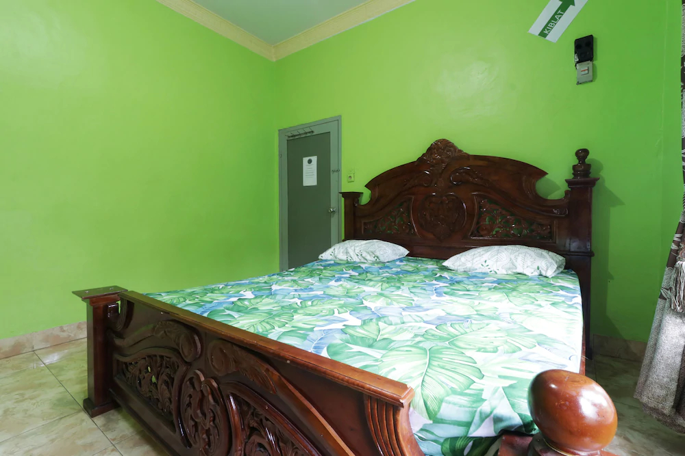 Waroeng Transit & Depary Homestay