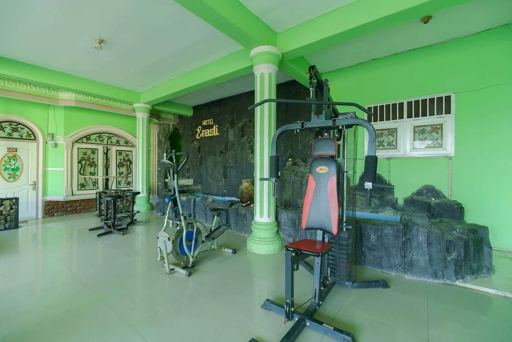Hotel Enasti Berastagi by RedDoorz