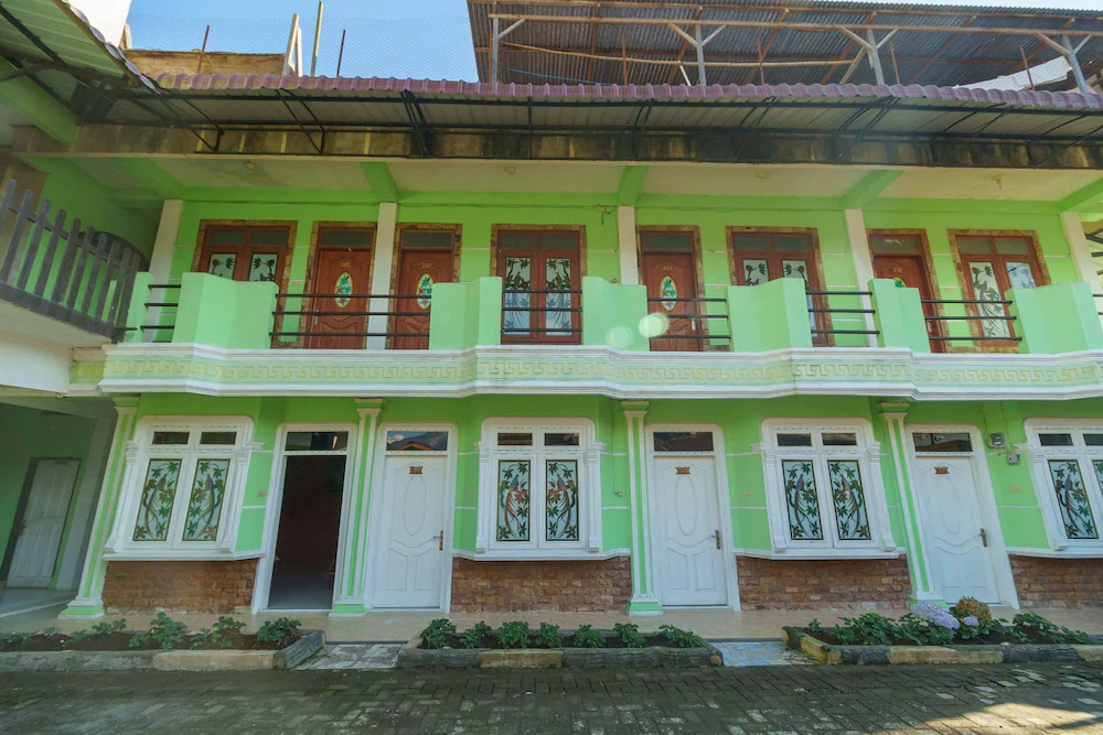 Hotel Enasti Berastagi by RedDoorz
