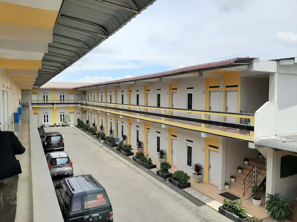 Hotel Juma Eluk by OYO Rooms