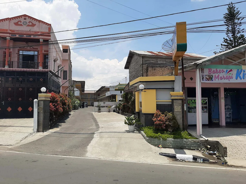 Hotel Juma Eluk by OYO Rooms