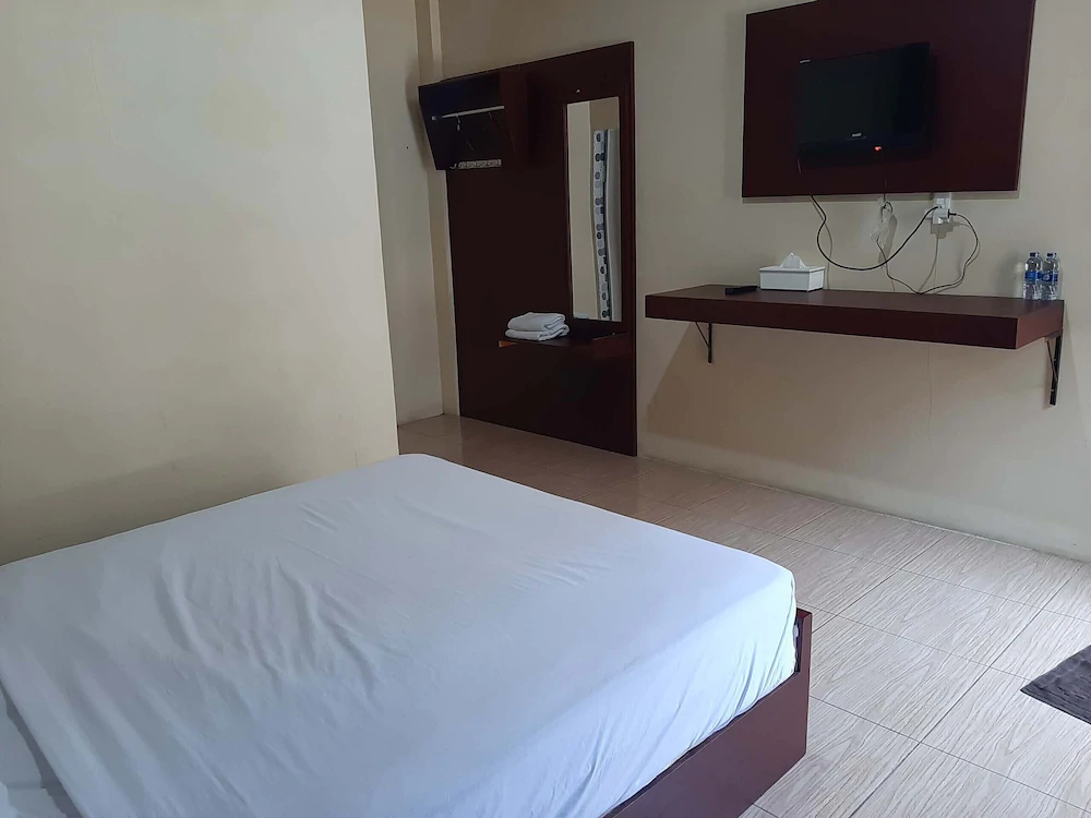 Hotel Juma Eluk by OYO Rooms