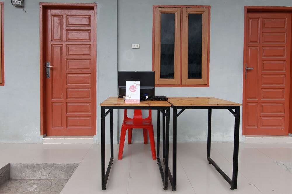 New Sejarah by OYO Rooms