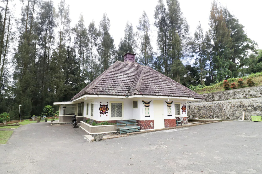 Sibayak Multinational Rest House