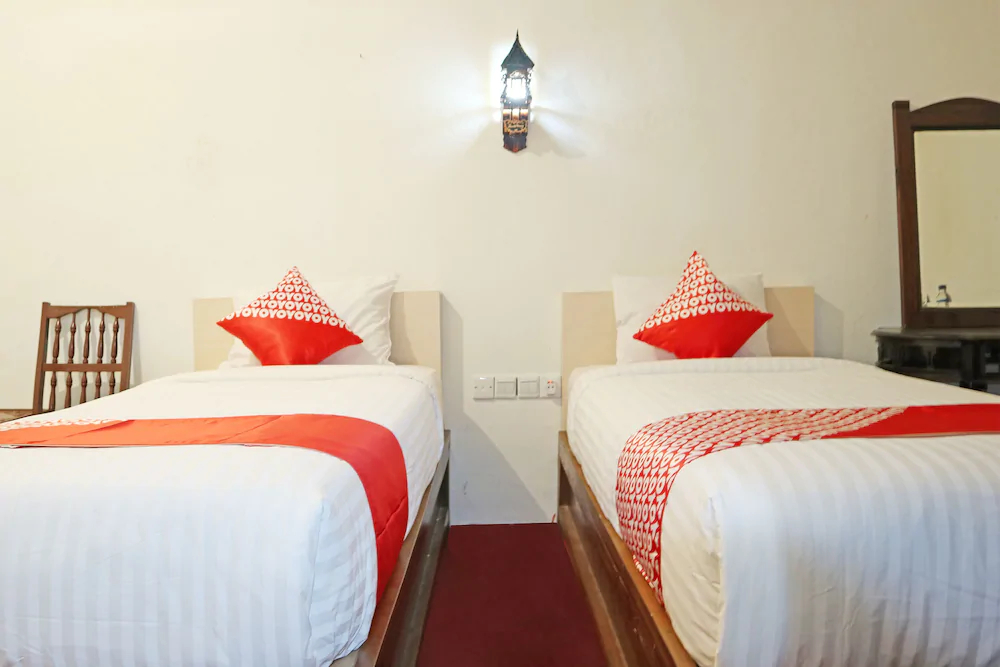 Amali Gallery Hotel by OYO Rooms