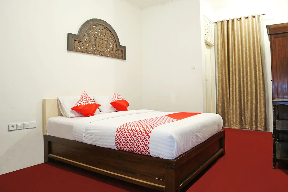 Amali Gallery Hotel by OYO Rooms