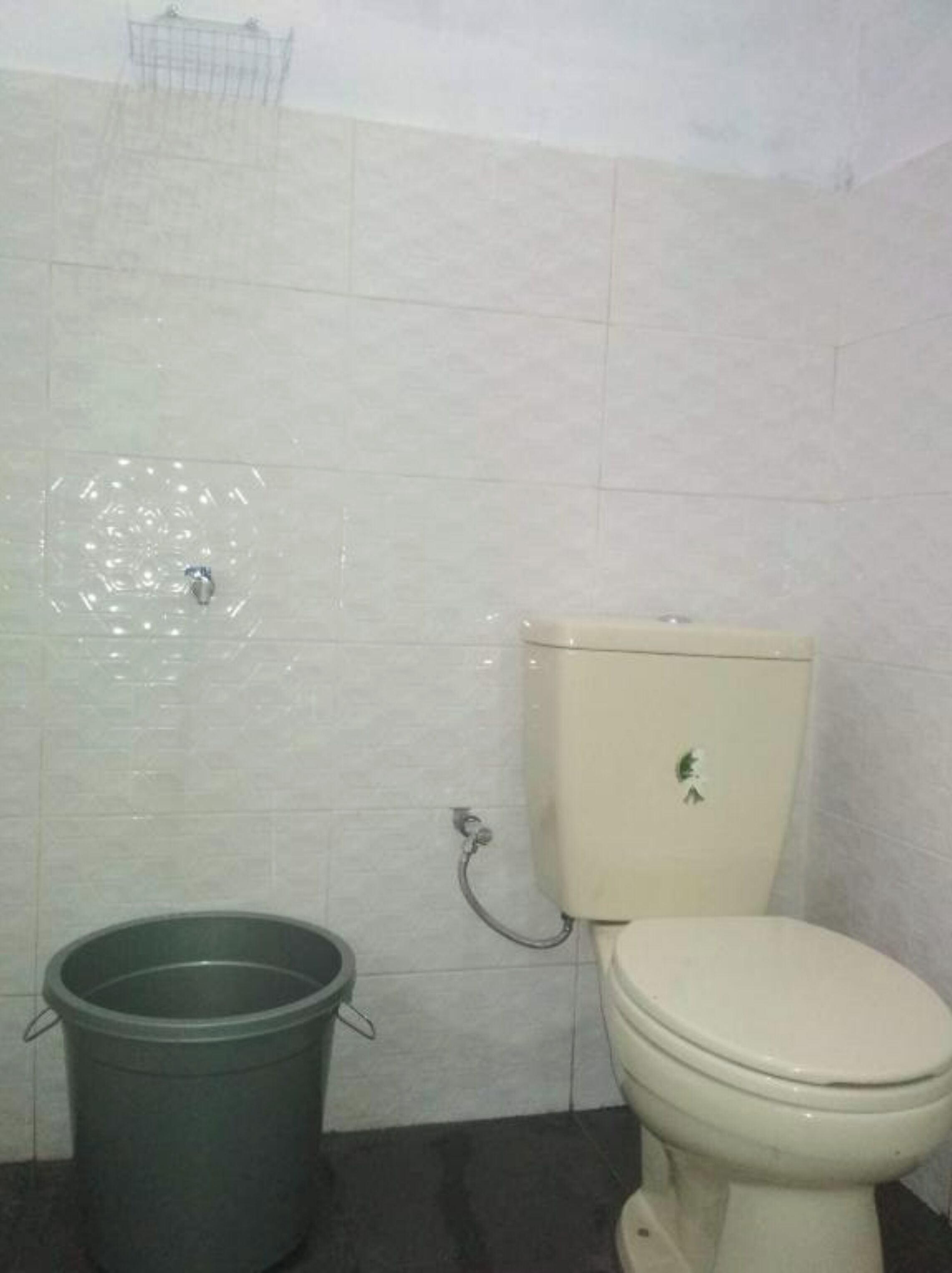 Express O 92070 Mando Homestay Syariah