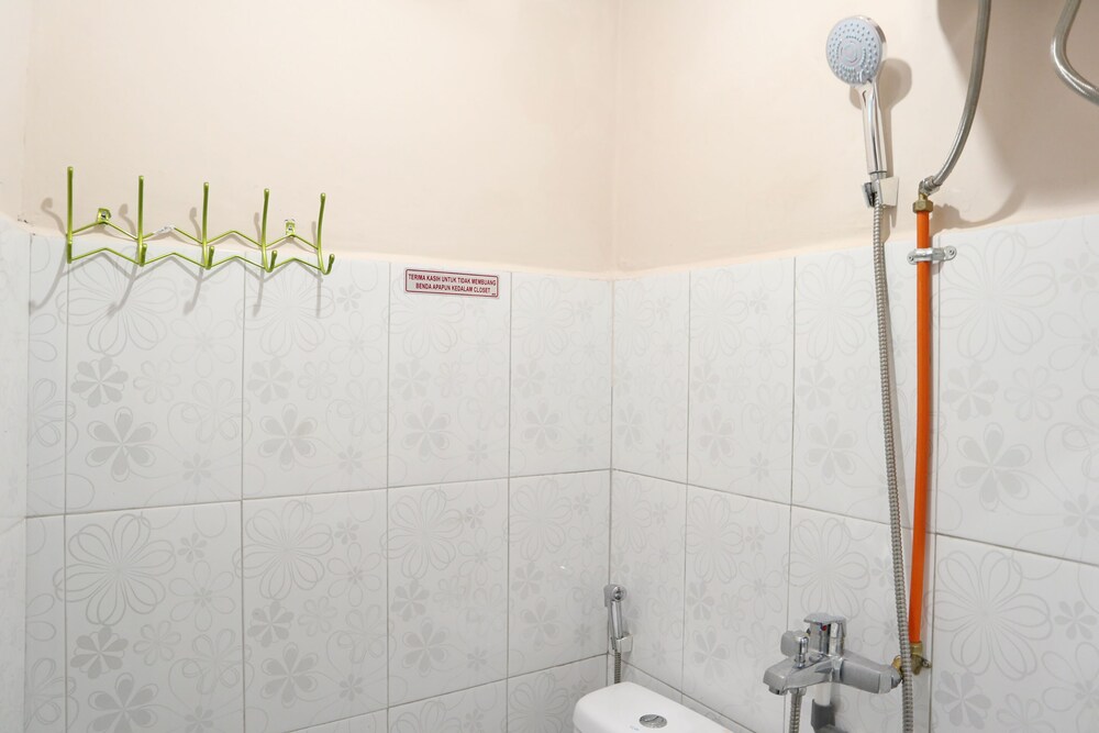 Hotel D'ostha Residence Syariah by OYO Rooms