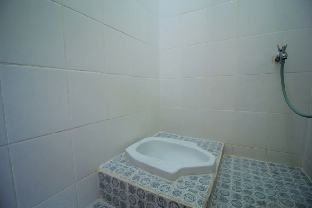 Andys Nur Penginapan by OYO Rooms