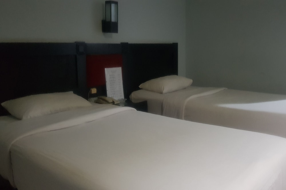 Hotel K77 by OYO Rooms