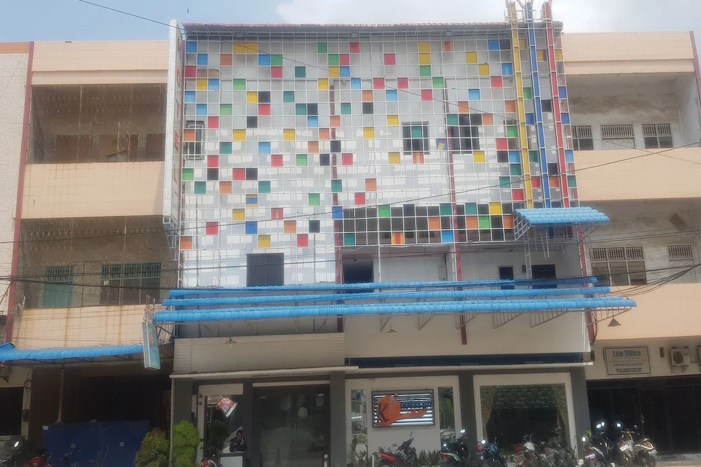 Hotel K77 by OYO Rooms