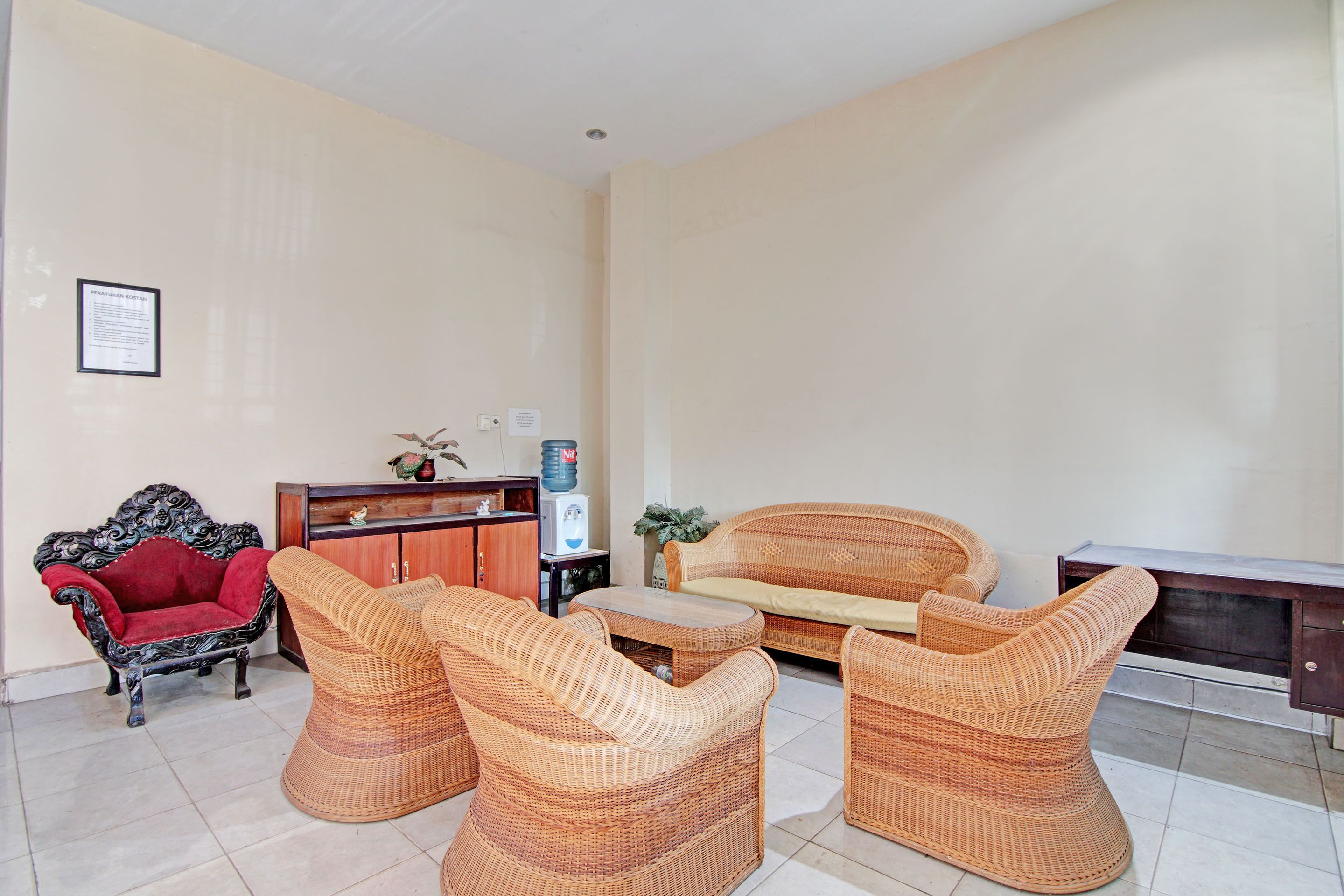Lavina Guesthouse by OYO