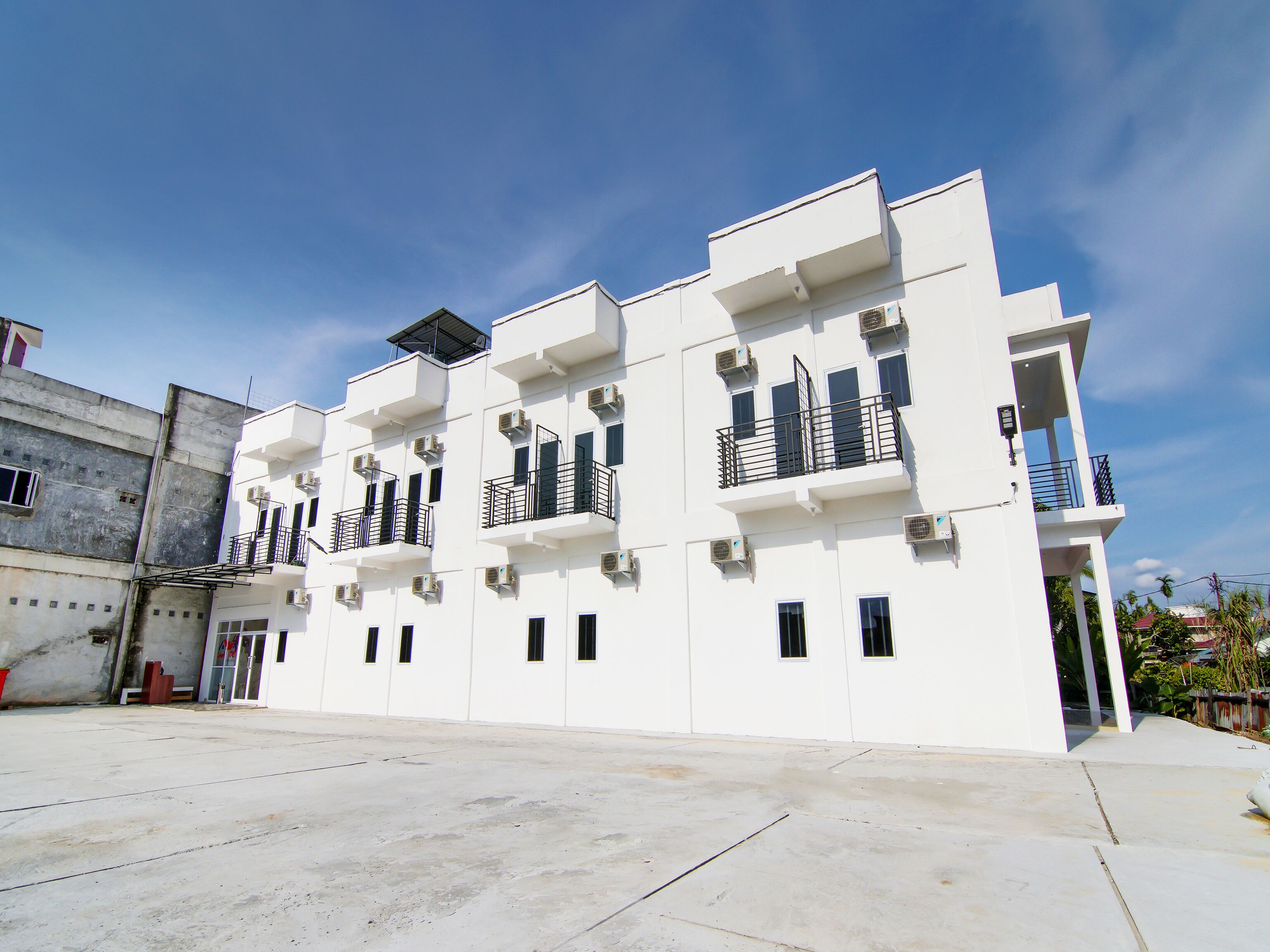 Lewis Dc Guesthouse By Oyo Rooms