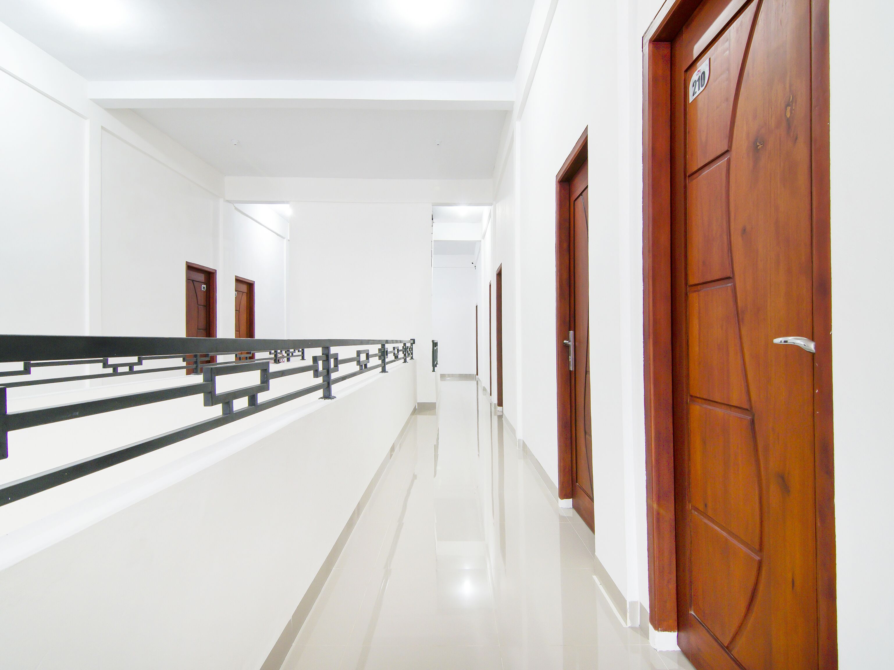 Lewis Dc Guesthouse By Oyo Rooms