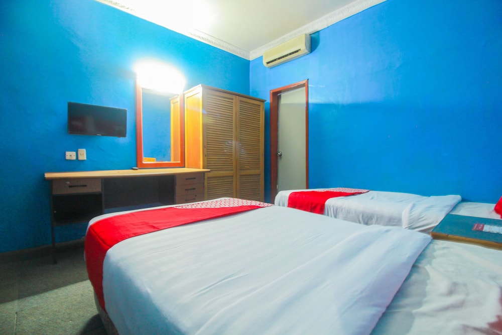 Southern Asia Hotel by OYO Rooms
