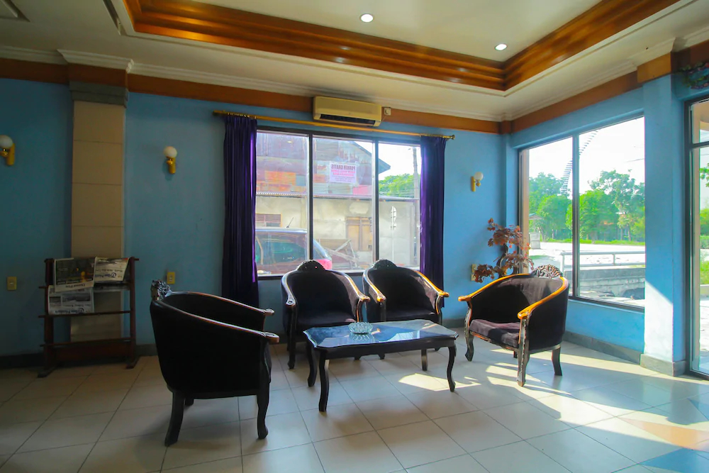 Southern Asia Hotel by OYO Rooms
