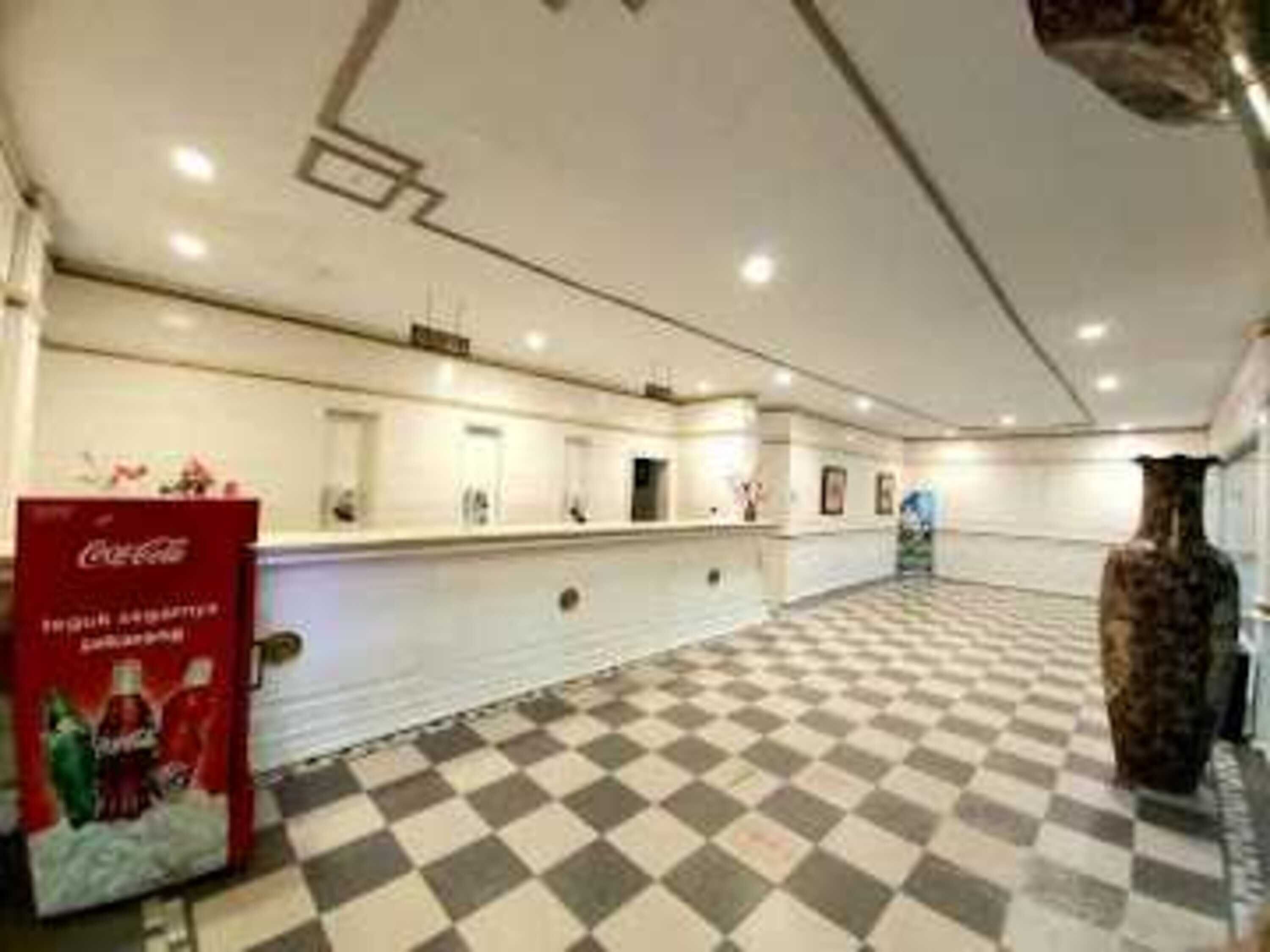 Hotel Holiday By OYO