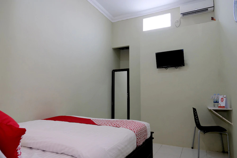 Abz Guest House by OYO Rooms
