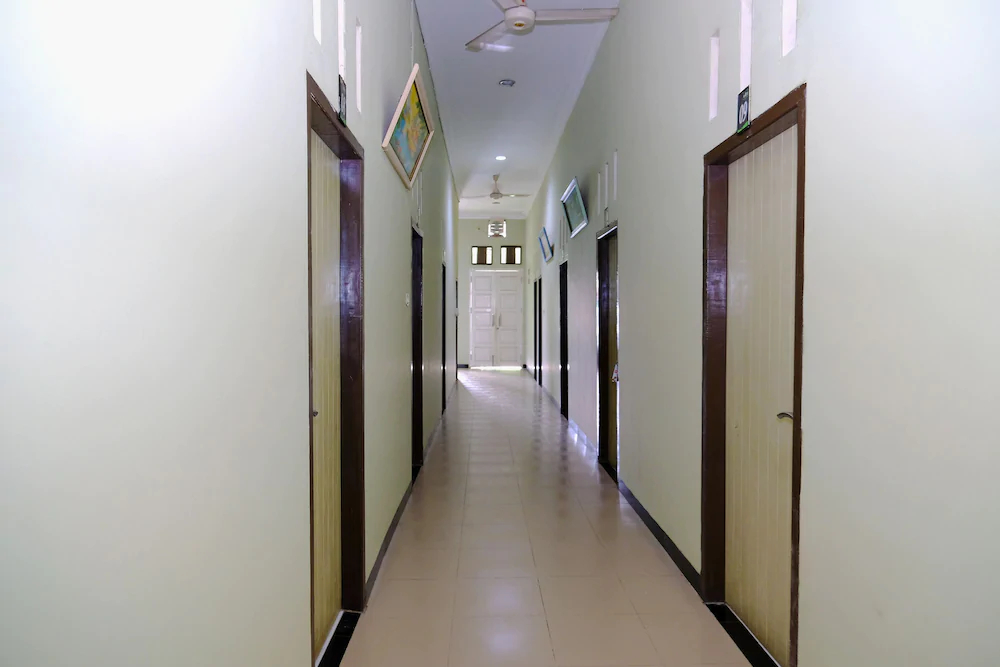 Abz Guest House by OYO Rooms