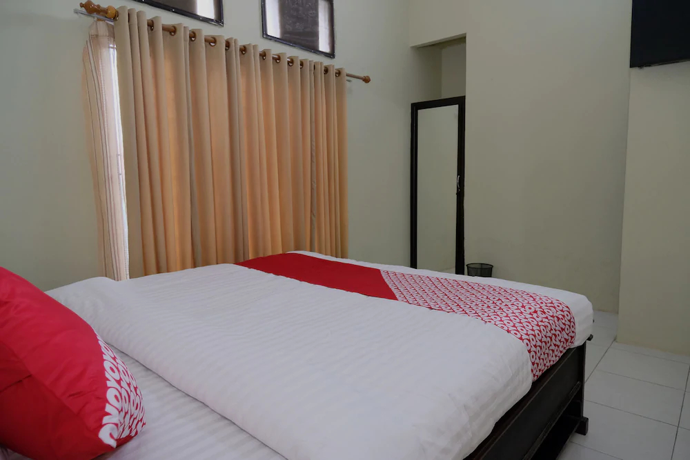 Abz Guest House by OYO Rooms