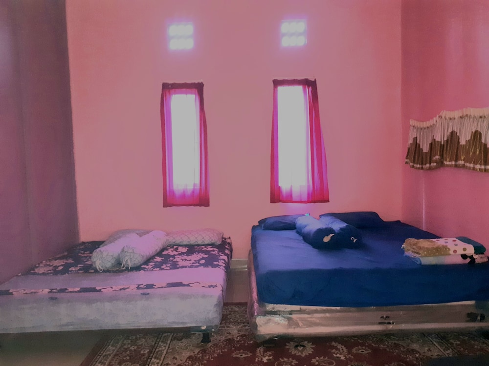 Almira Homestay