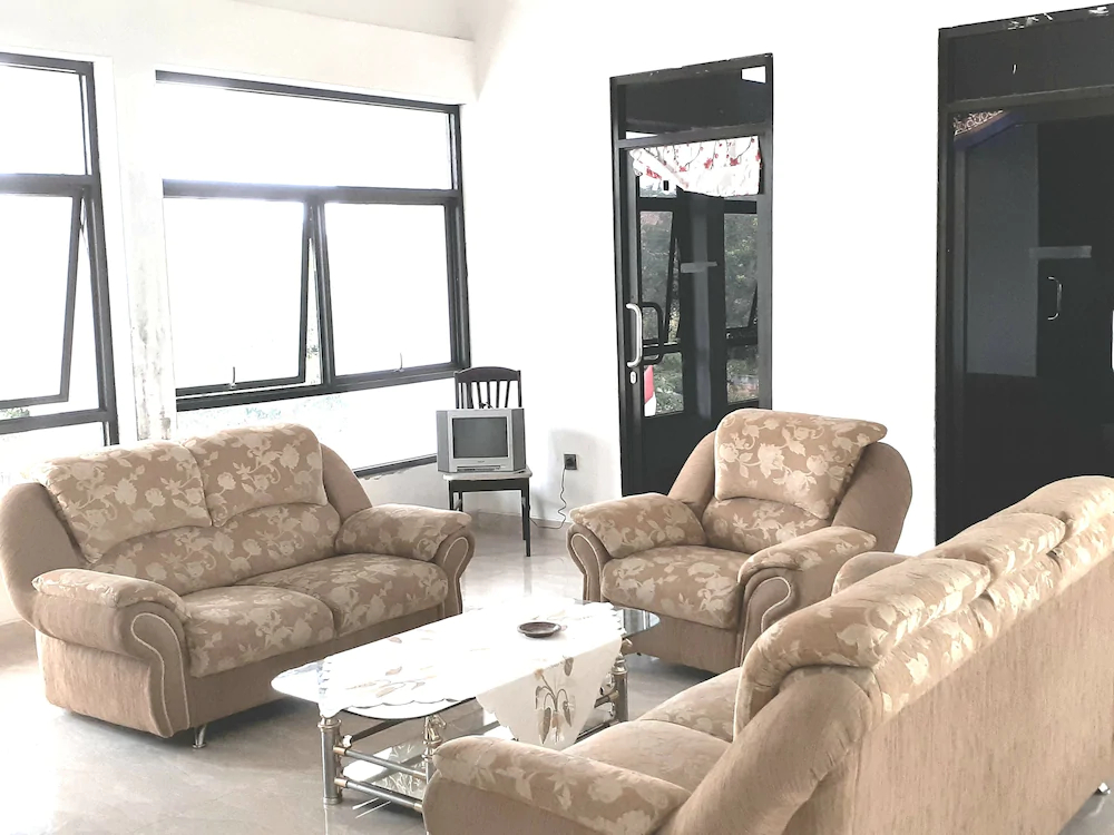 Almira Homestay