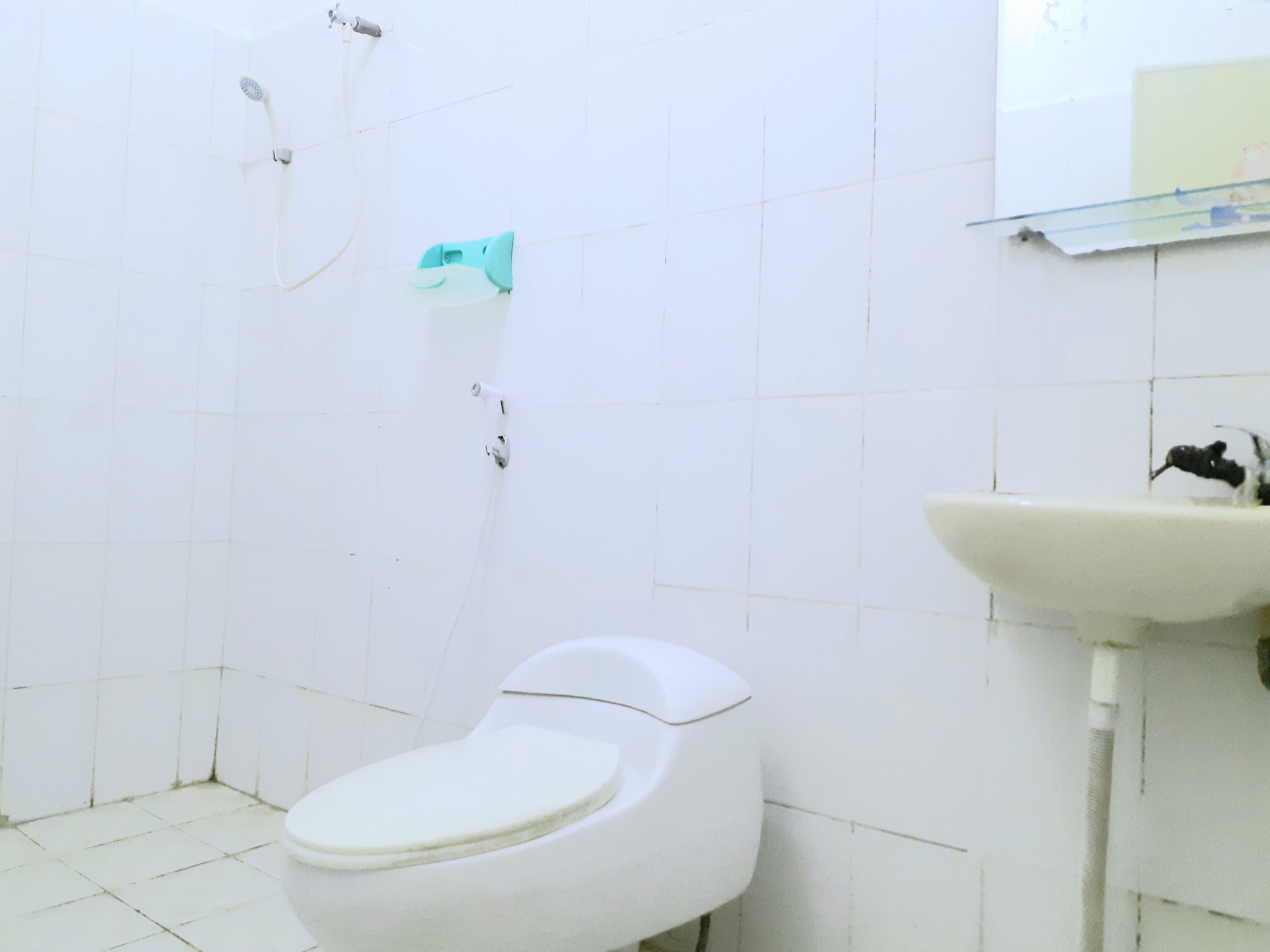 Almira Homestay Near Airport