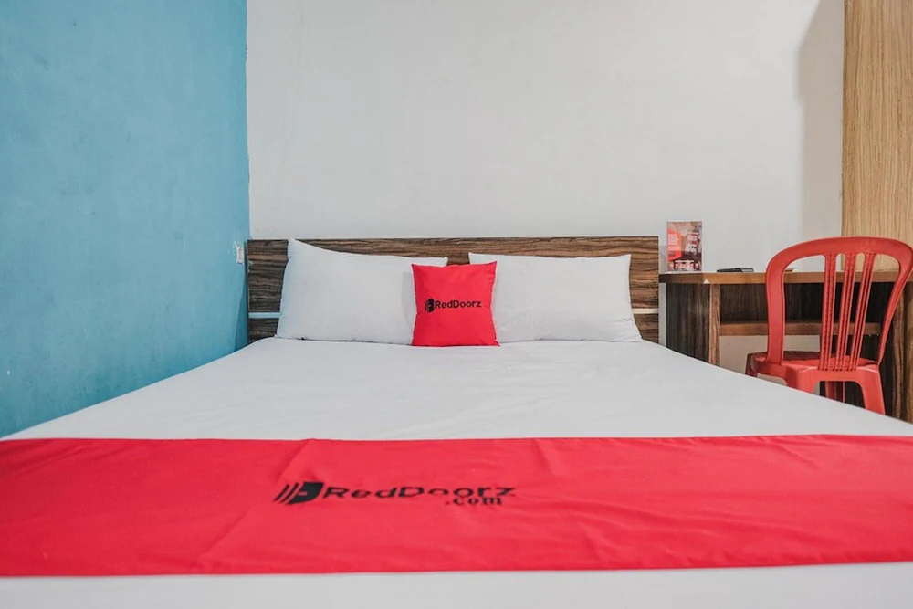 Alpine Guesthouse by Reddoorz