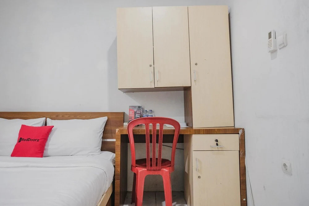 Alpine Guesthouse by Reddoorz