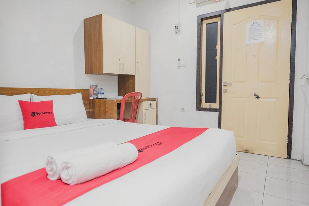 Alpine Guesthouse by Reddoorz