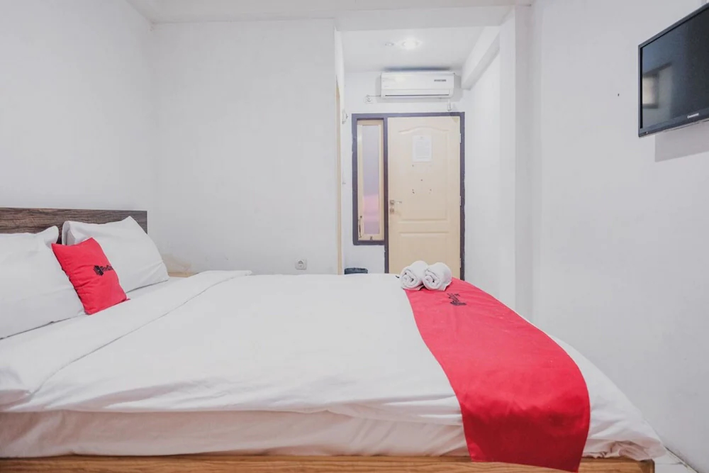 Alpine Guesthouse by Reddoorz