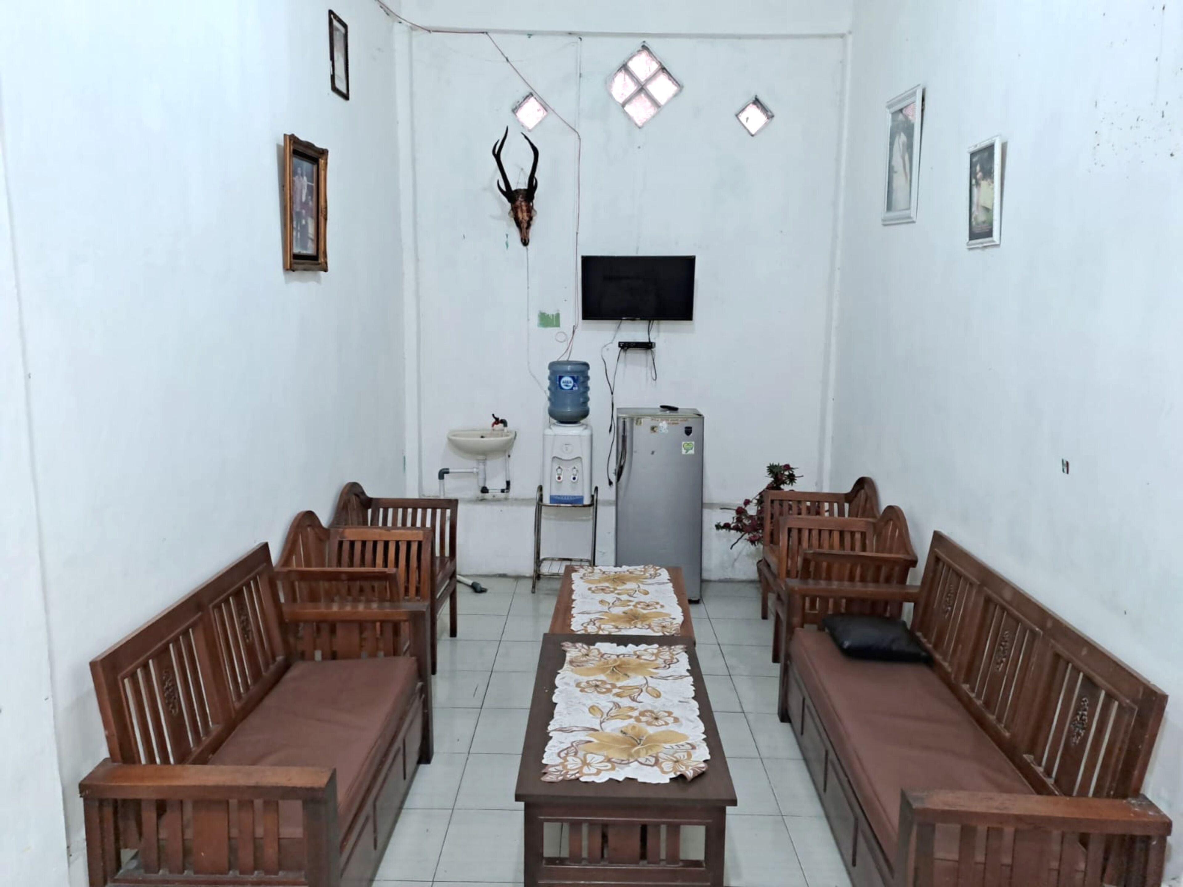 Al-Razzaq Guest House By OYO