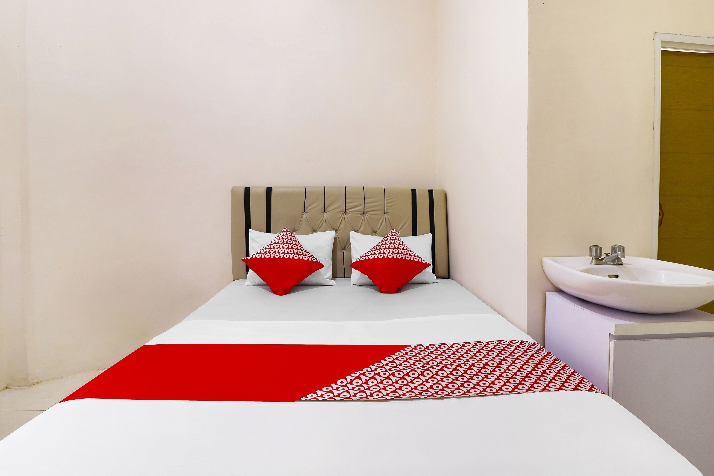 D'ta Kost Syariah by OYO