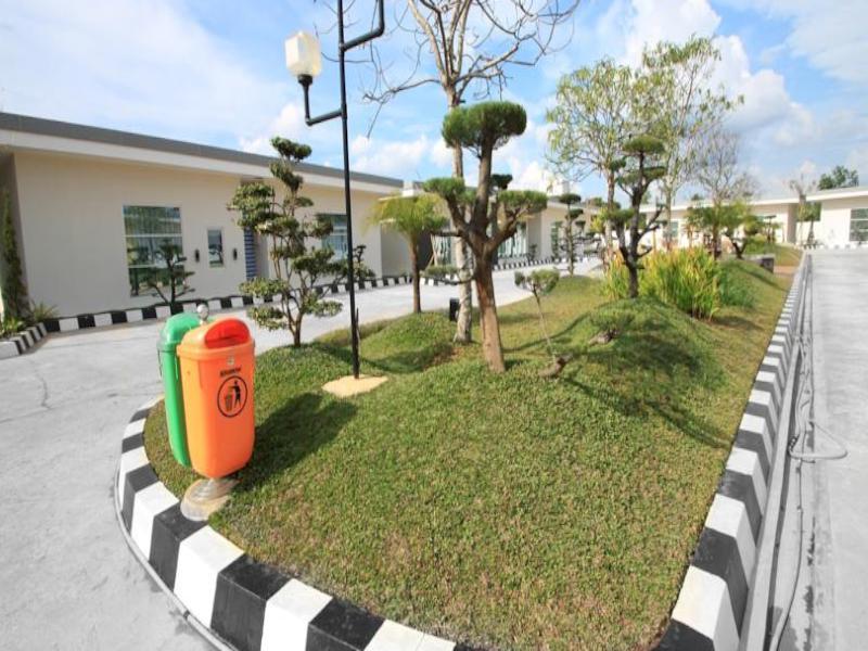 Golden Harvest Hotel