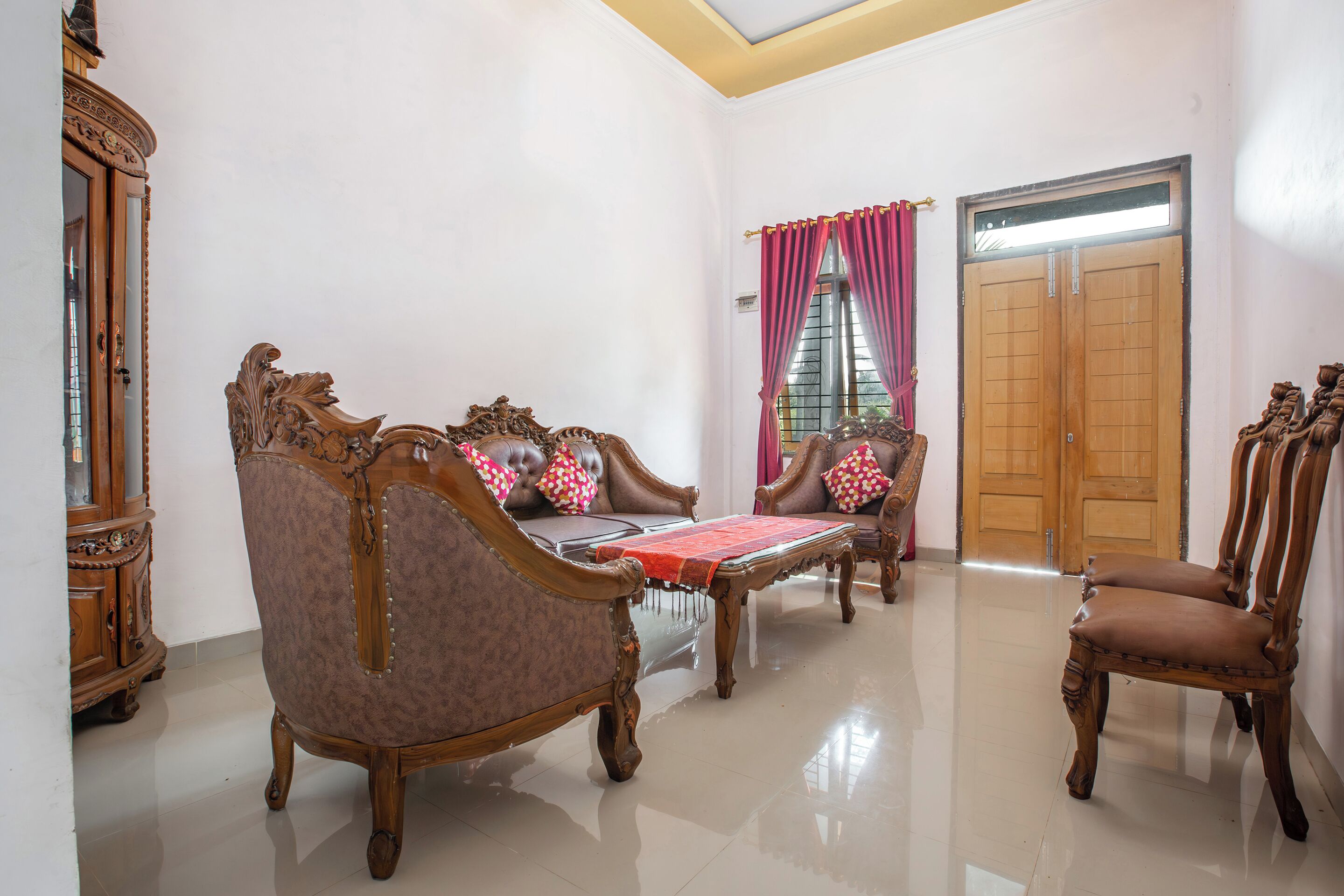 Homestay Romauli Kampung Radja By OYO